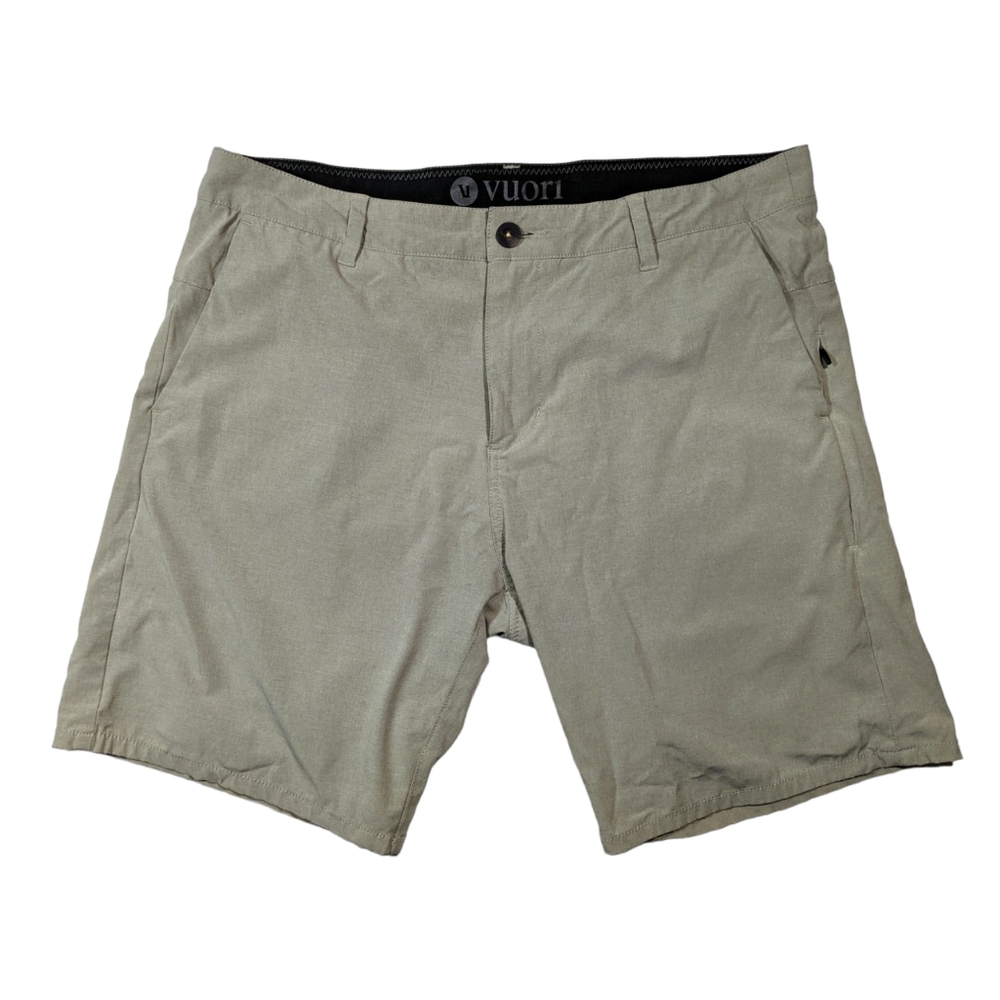 Vuori Men’s Khaki Beige Aim Casual Shorts Size 33